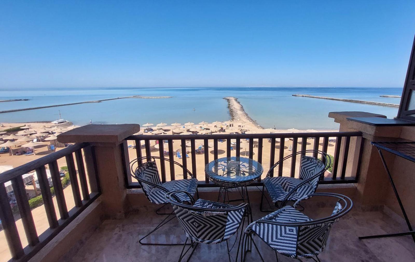 Comfort Zone At Turtles Beach Resort 후르가다 외부 사진
